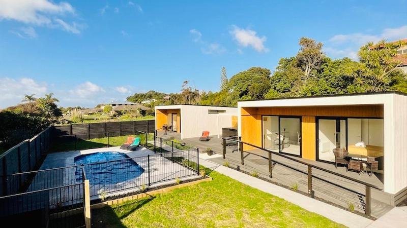 Ohope Villas With Spa,Sauna,Pool, Adults Only מראה חיצוני תמונה